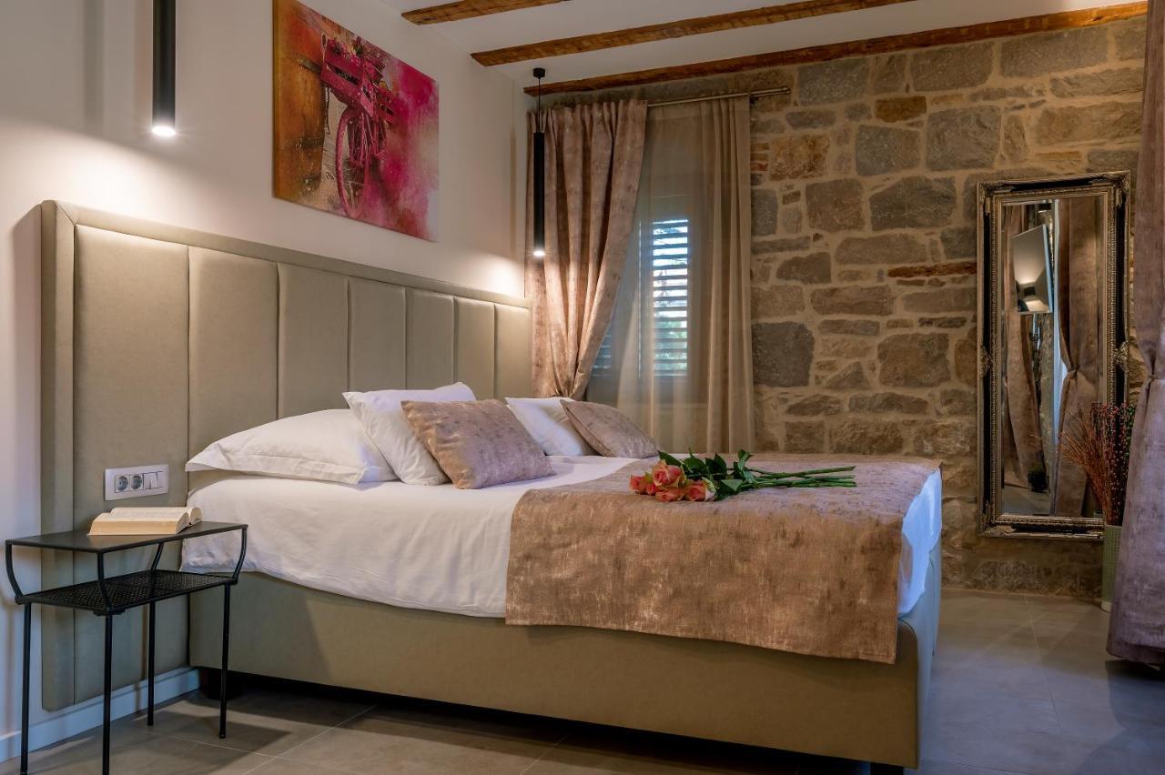 Old Spalatrum Luxury Rooms Split Buitenkant foto